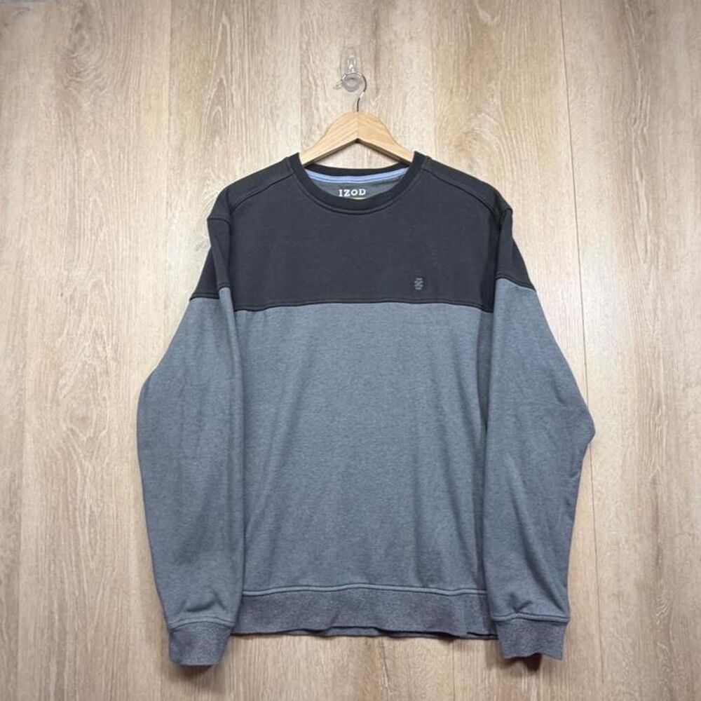 Izod Men's Grey and Black Sweatshirt